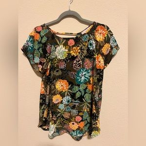 Floral Moss green flowy blouse - size small